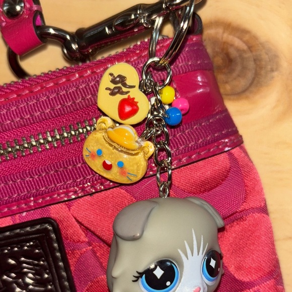 Littlest Pet Shop LPS G7 Series 4 Gray Cat Keychain - Picture 3 of 5